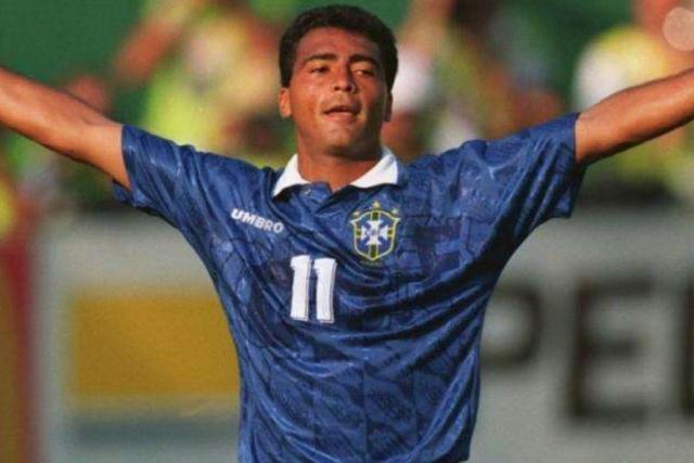 无论进攻还 无论进攻还