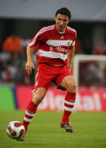 还极其压迫 还极其压迫